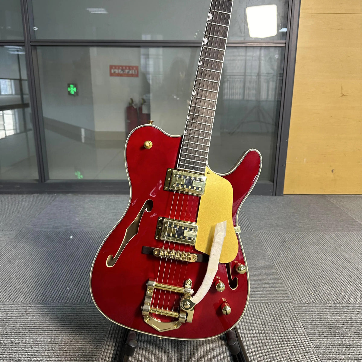 F-Shaped Soundhole Red Electric Guitar Semi-Hollow Body Rosewood Fingerboard 22 Fret Positions 6 Strings Christmas Gifts American Warehouse Free Shipping
